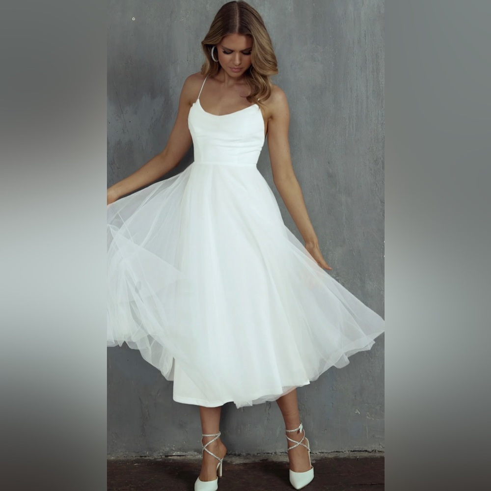 SELFIE LESLIE FLOATING BY PLEATED NECKLINE MESH MIDI DRESS WHITE